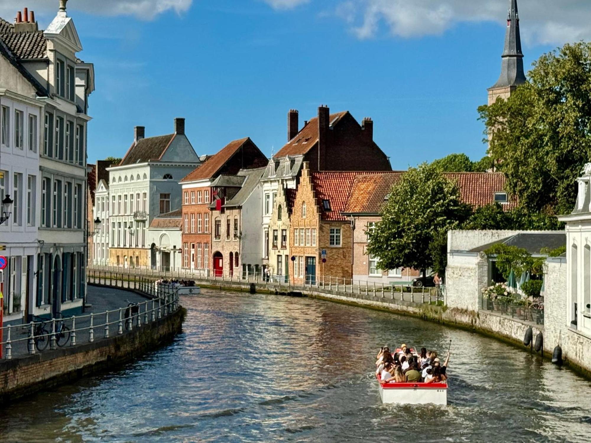 Sleeping Swan Bed & Breakfast Brugge Eksteriør bilde